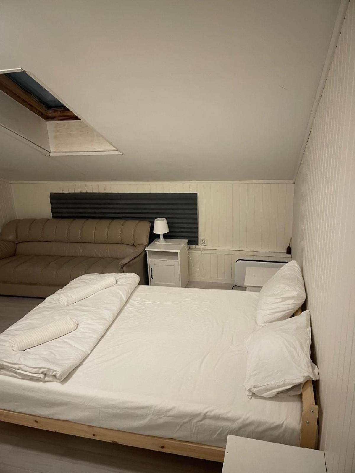One Bedroom Apartment Kjeller Lillestrom -2Mins From Oslomet -Tc ภายนอก รูปภาพ